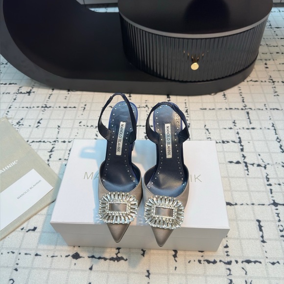 Manolo Blahnik Shoes - Manolo Blahnik Hangisi Satin Slingback Pumps heels